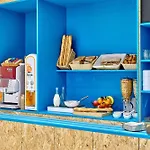 Kyriad Direct Sud - Yzeure Hotel