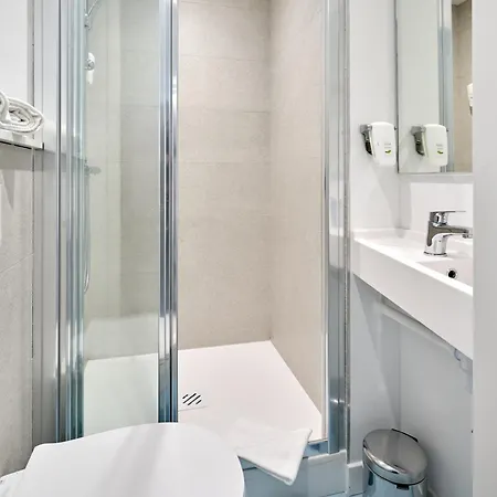 Kyriad Eco - Sud Yzeure Отель 2*