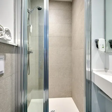 Отель Kyriad Eco - Sud Yzeure 2*
