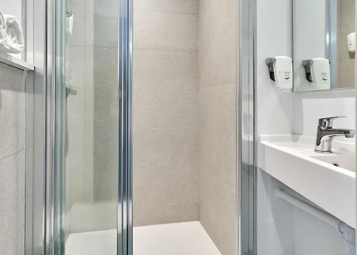 Hotel Kyriad Direct Sud - Yzeure 2*