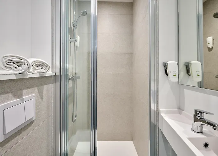 Kyriad Direct Sud - Yzeure Hotel Moulins (Allier)