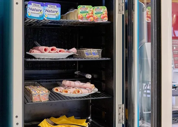 Kyriad Direct Sud - Yzeure 2*