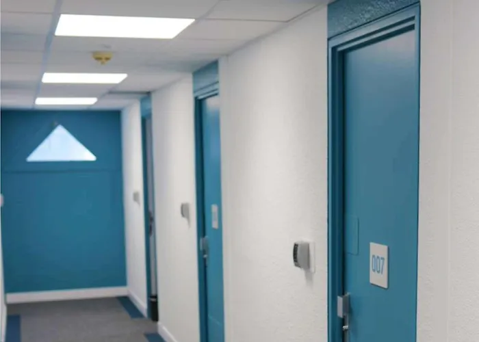 Kyriad Direct Sud - Yzeure Moulins (Allier)