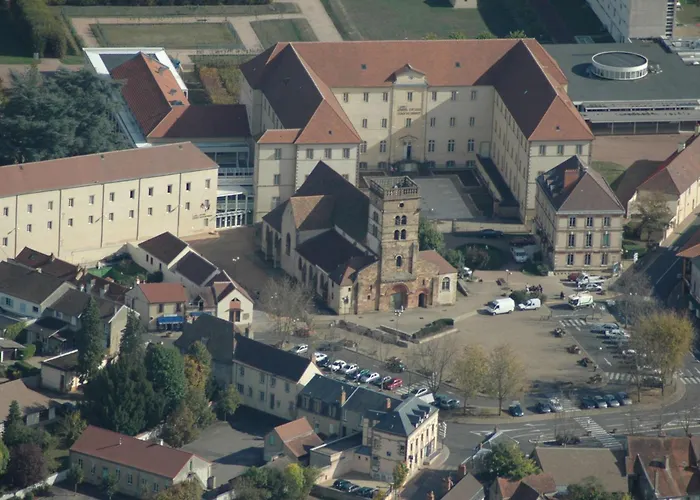 Kyriad Direct Sud - Yzeure 2*