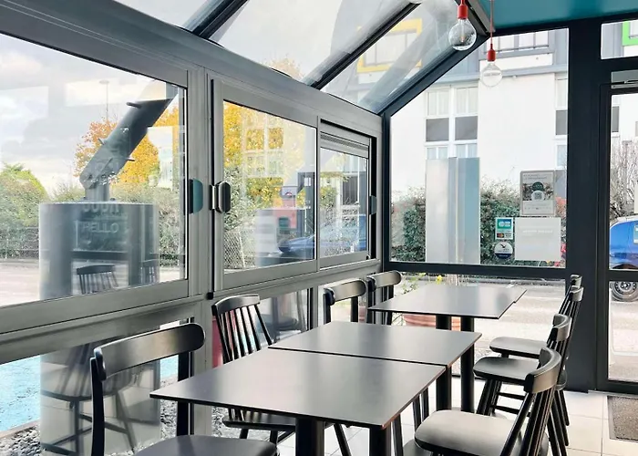 Kyriad Direct Sud - Yzeure Hotel