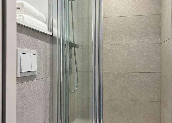 Kyriad Direct Sud - Yzeure